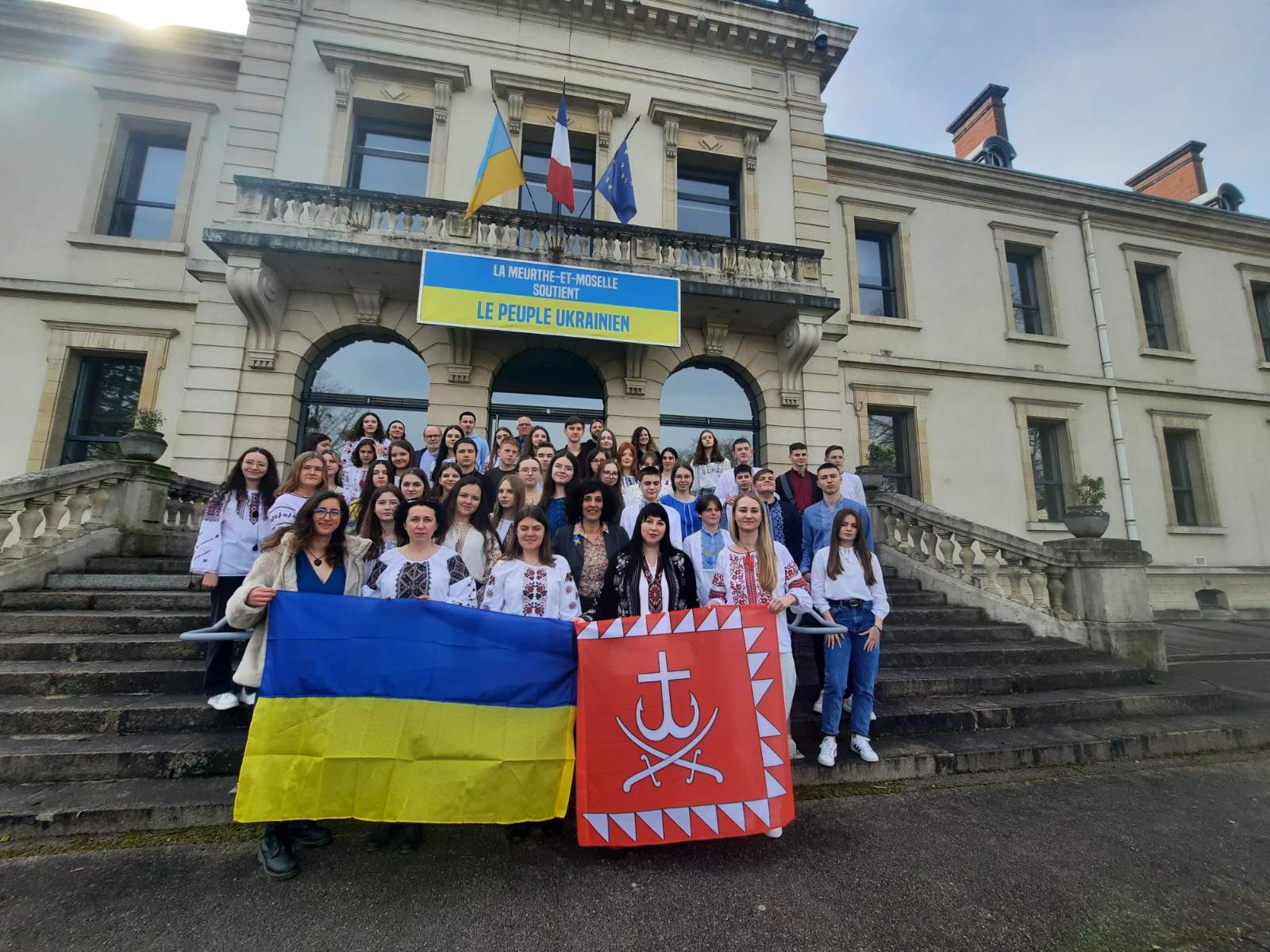 «Обмін досвідом з іноземними однолітками відкрив нові перспективи»: вінницькі ліцеїсти поділились враженнями щодо поїздки до французького міста-побратима Нансі
